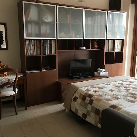 Suite Carpiano Melegnano Exterior photo